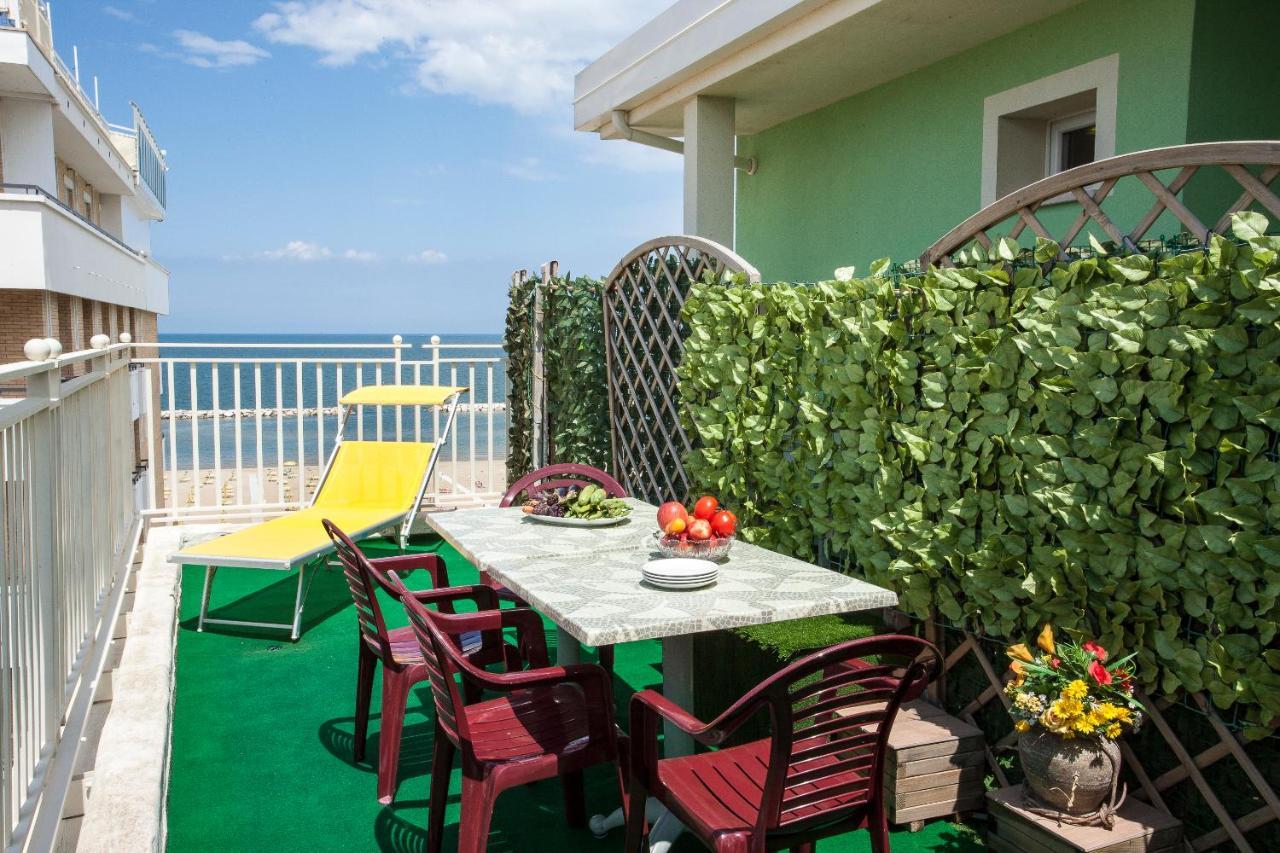 Beach Residence Gabicce Mare Exteriér fotografie